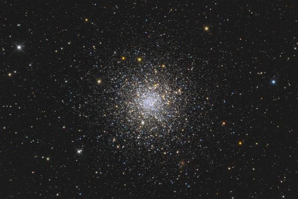 фотоснимки объектов каталога Месье - М12