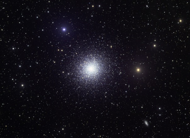 фотоснимки объектов каталога Месье - М13